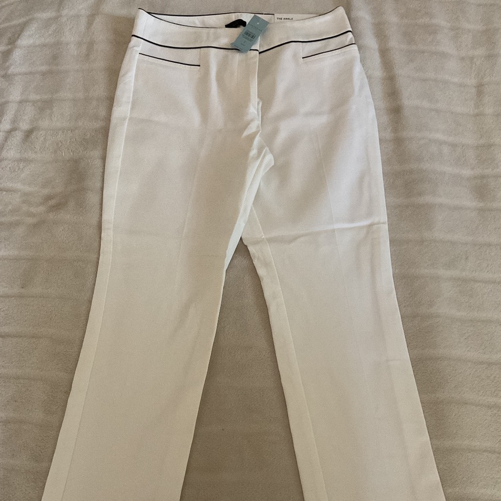 Ann Taylor Factory “The Ankle” Pants – White with Black Trim – Size 2P